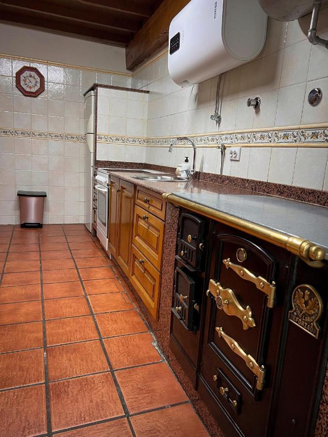 Villa El Refugio Del Busgosu Pen Esterno foto