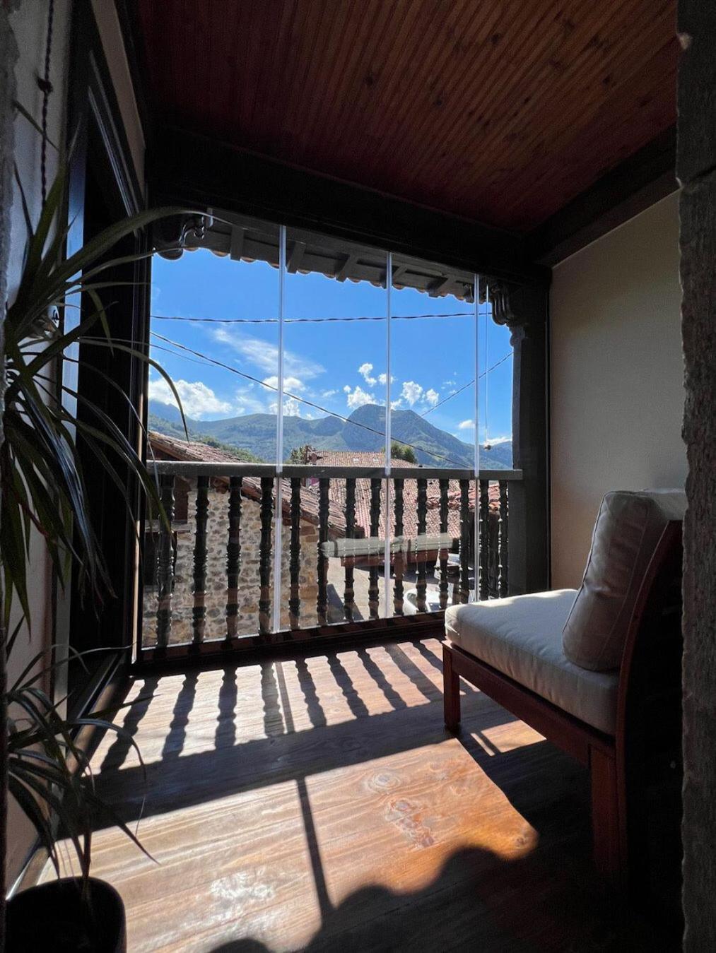 Villa El Refugio Del Busgosu Pen Esterno foto
