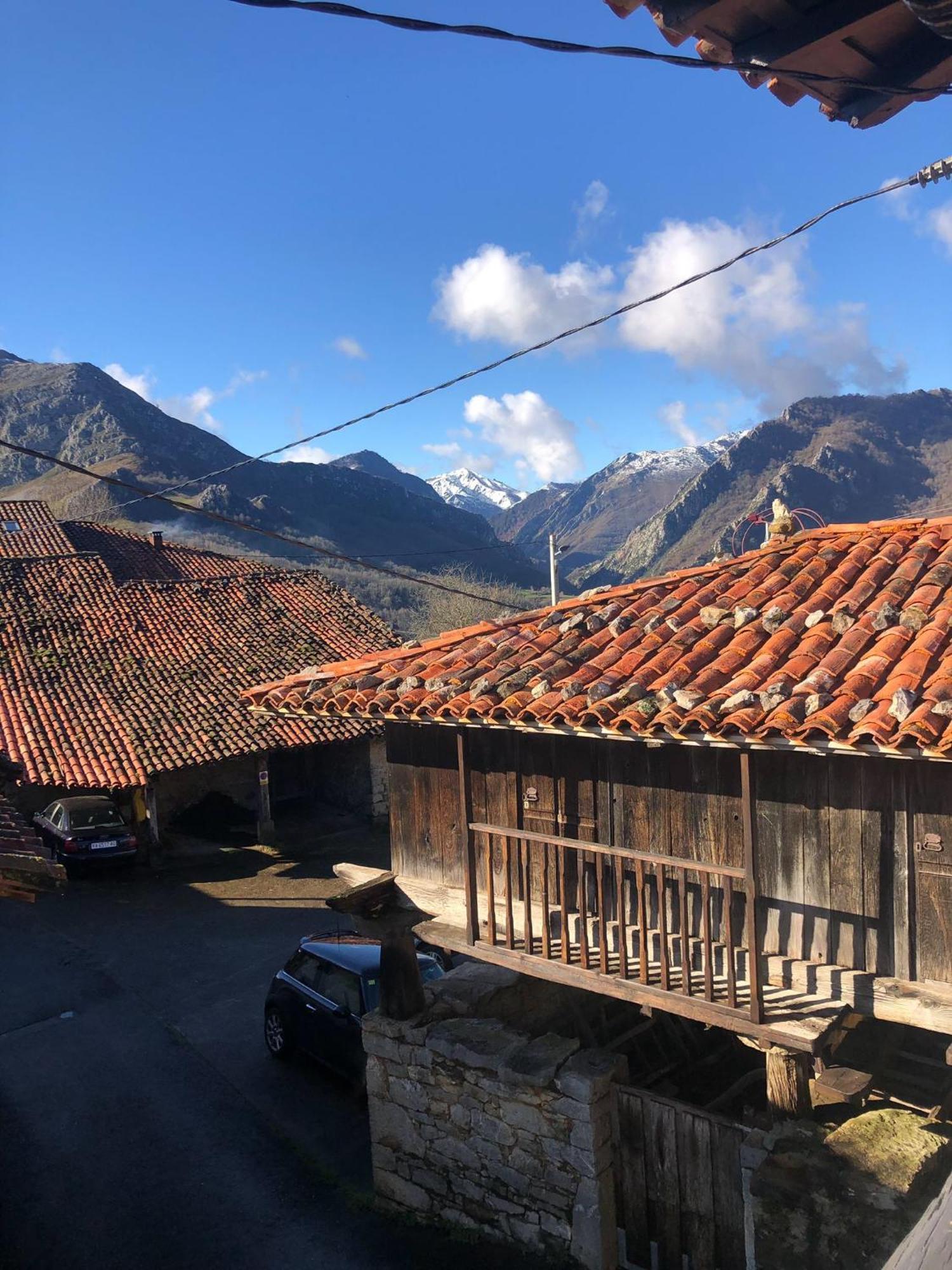Villa El Refugio Del Busgosu Pen Esterno foto